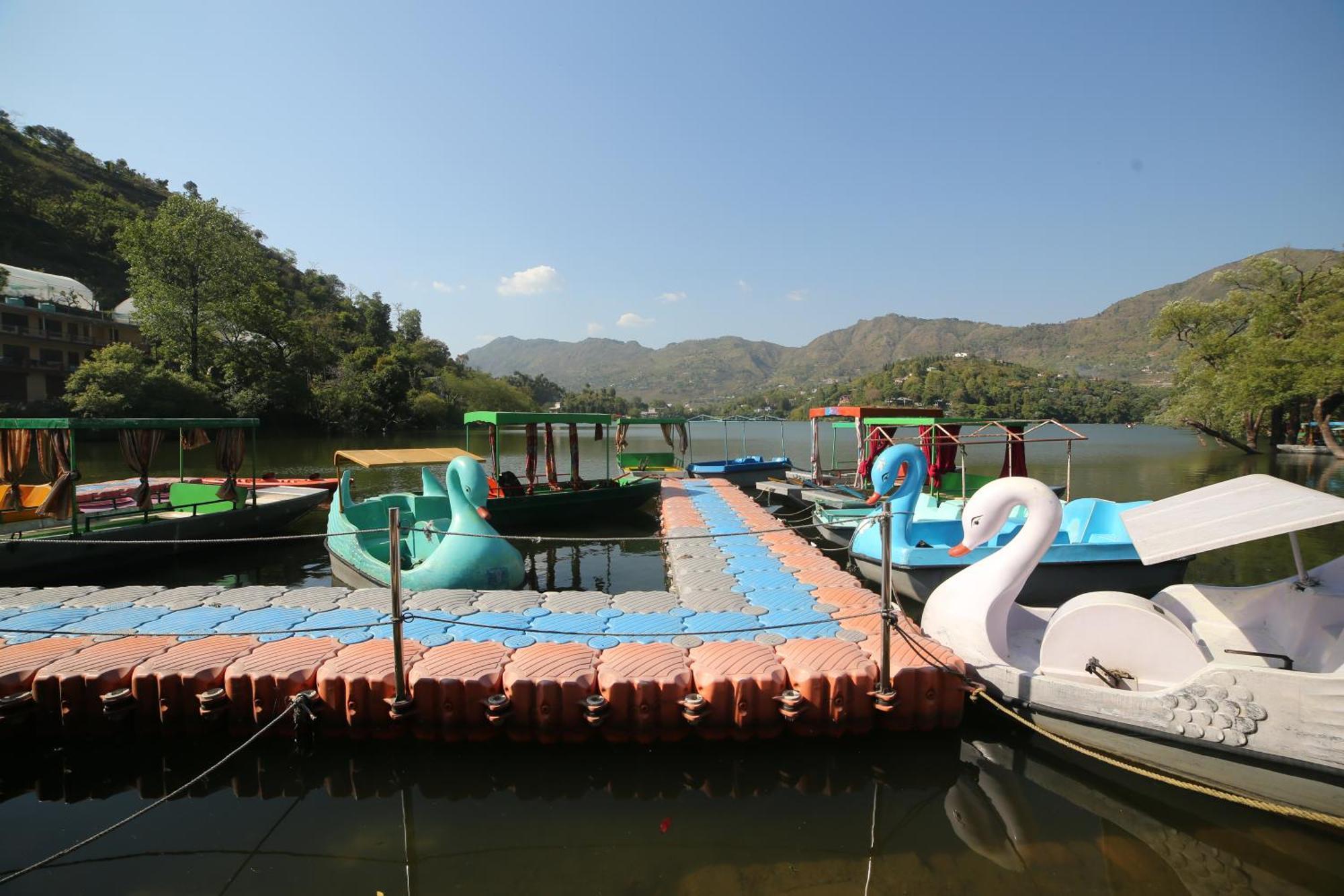 Royal Rosette Lake View Bhimtal Найнитал Экстерьер фото