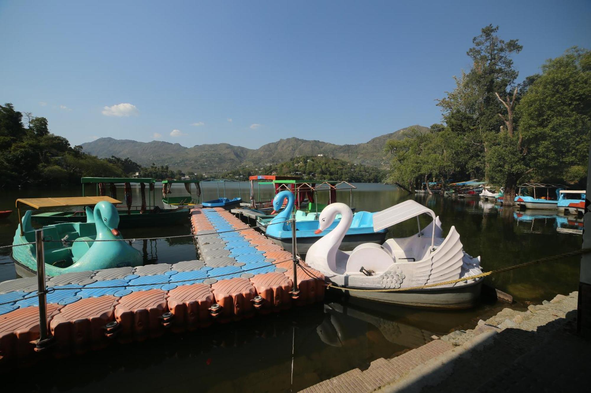 Royal Rosette Lake View Bhimtal Найнитал Экстерьер фото